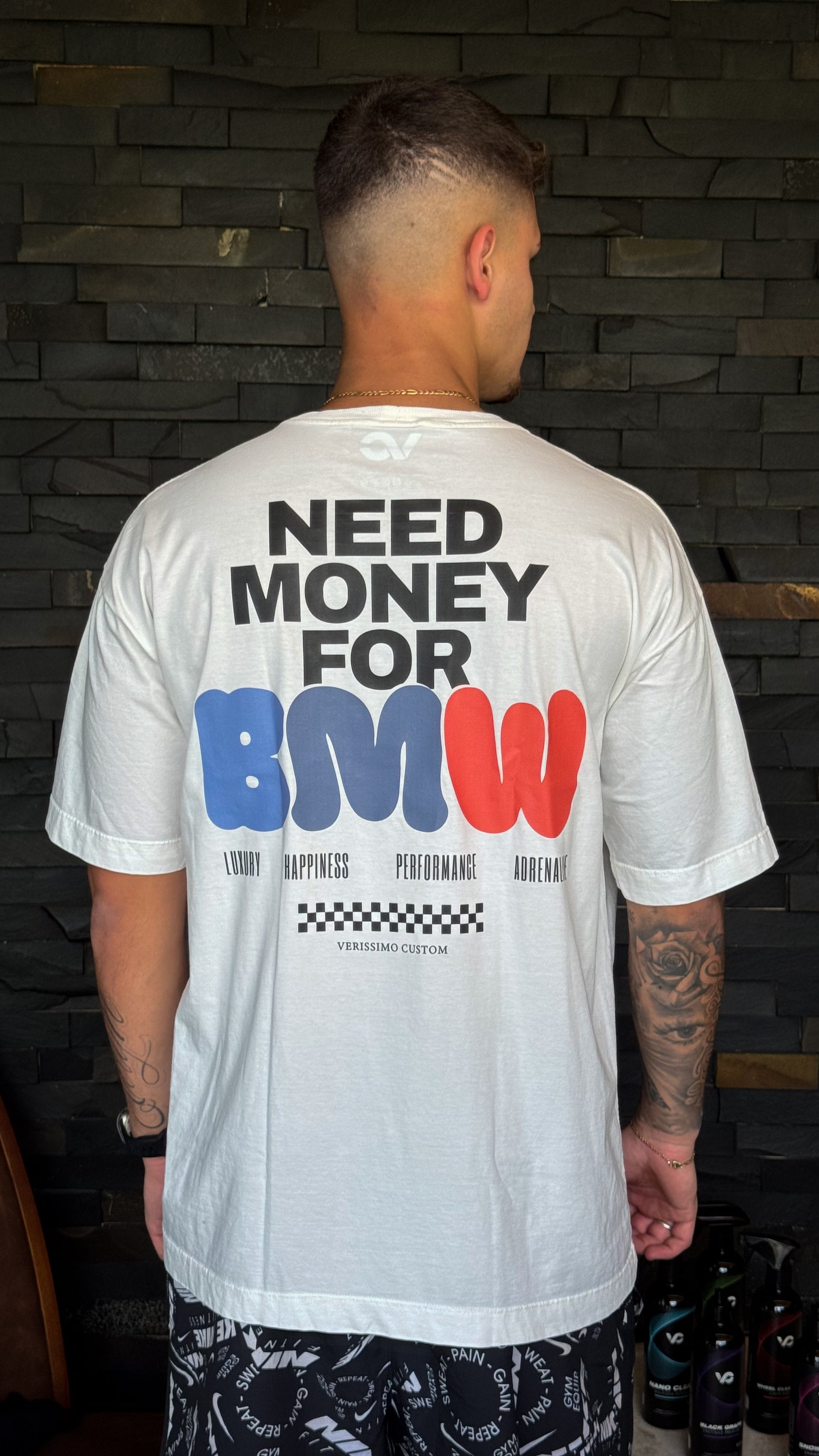 Camiseta Oversized Need Money For Bmw Masculina